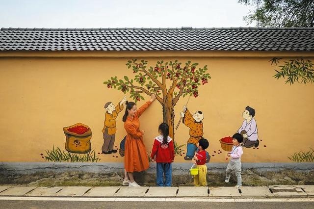 隨州鄉(xiāng)村墻畫(huà) 一筆一劃勾勒美麗鄉(xiāng)村新畫(huà)卷